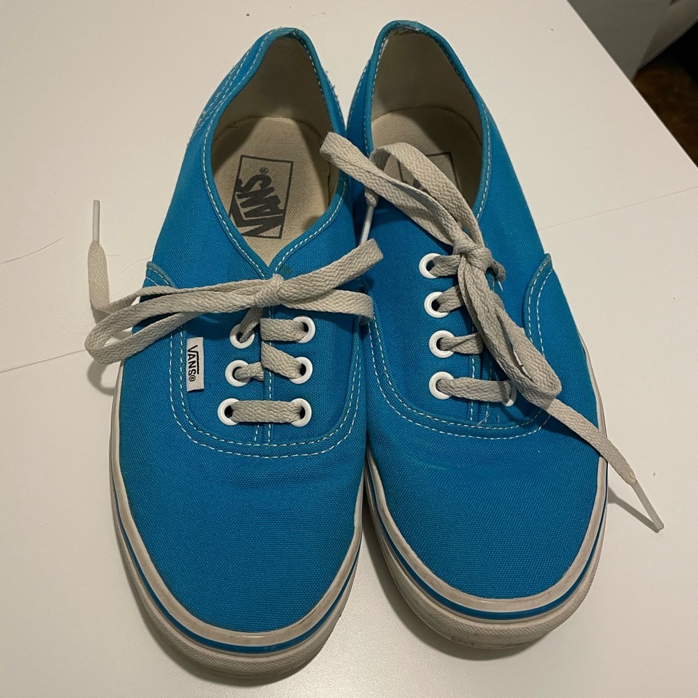 Vans Brand Blue Low Top Lace Up Original Style Sneakers Men's 6/ Women's 7.5